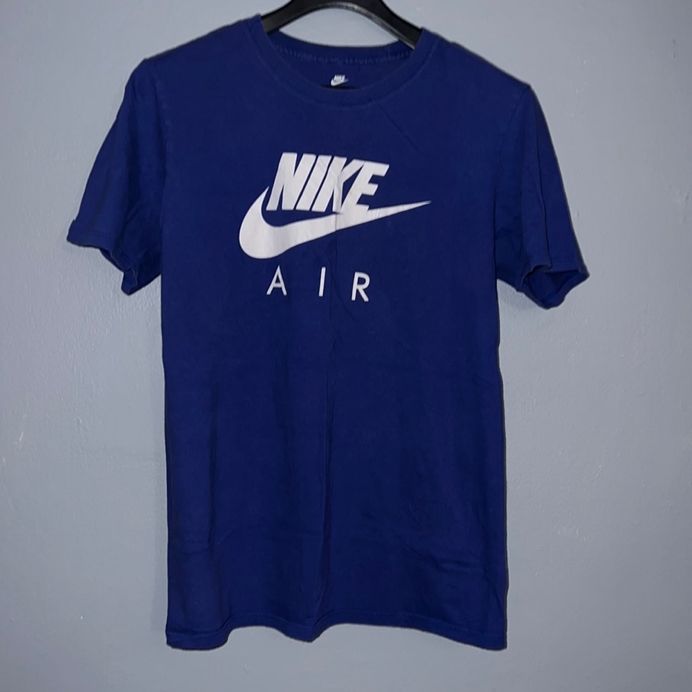 Mens Nike Tee Size M